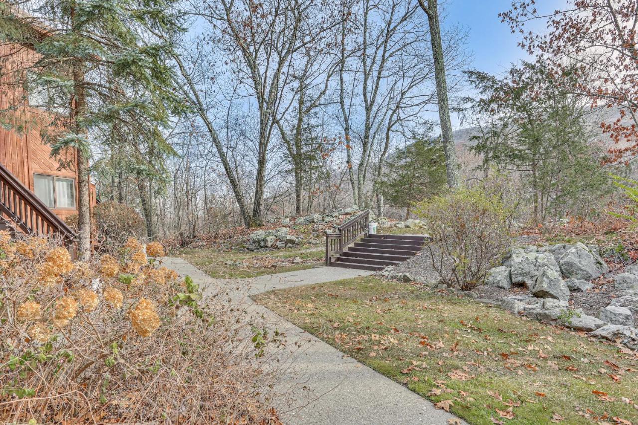 Vernon Township Condo With Balcony Near Ski Lifts! Exterior foto